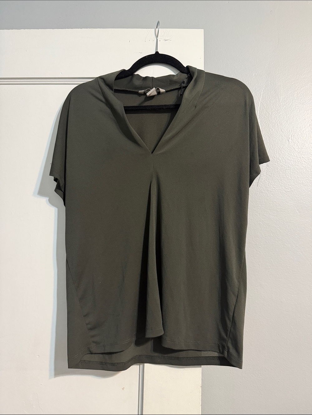 H&M Olive Green V-Neck Short Sleeve Top
